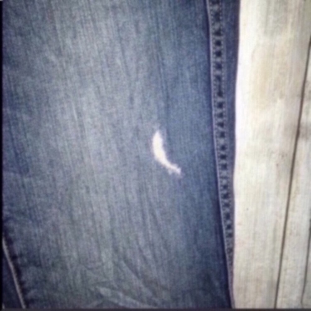 American Eagle Distressed Flare Jeans - Picture 3 of 6